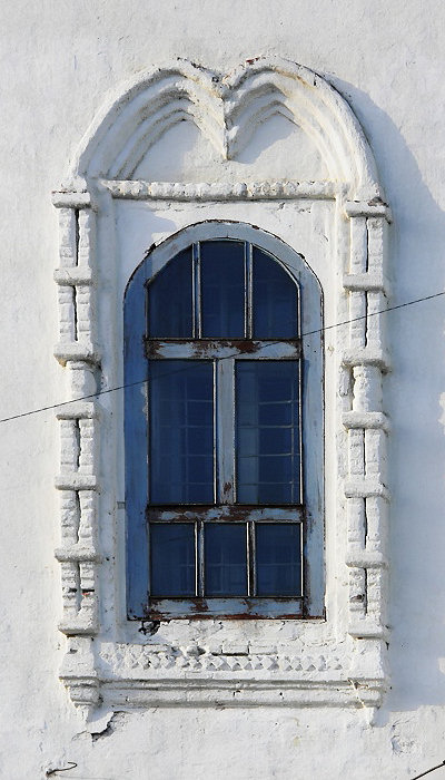 наличник окна Христорождественского собора в Коврове Владимирской области