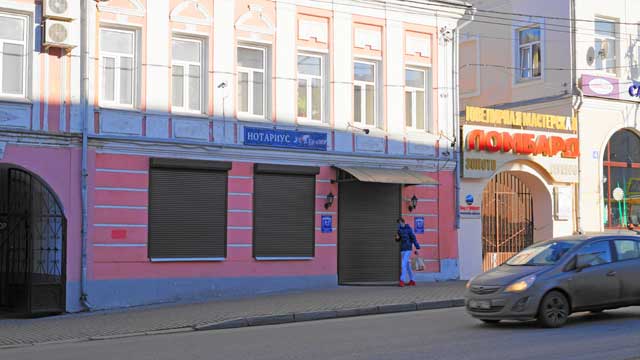 2014 фасад с элементами архитектурного стиля классицизм дом 6 улица Гагарина, город Владимир