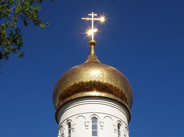 Завершение главной церкви православного центра Благовест