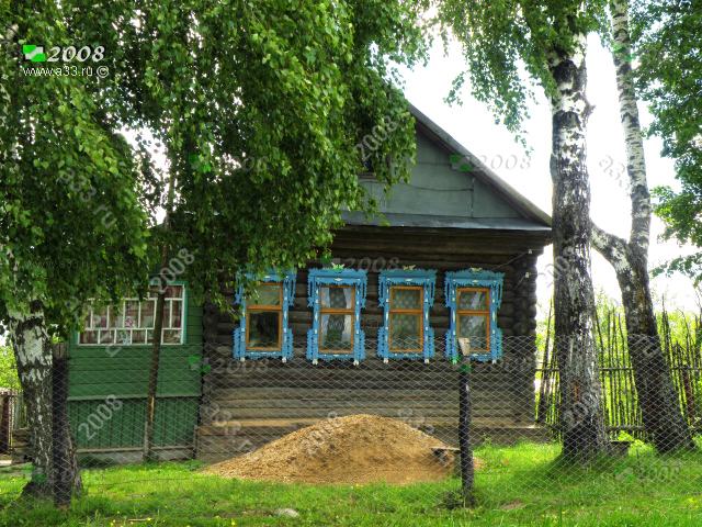 2008 Старая изба на четыре окна в деревне Агафонка Александровского района Владимирской области