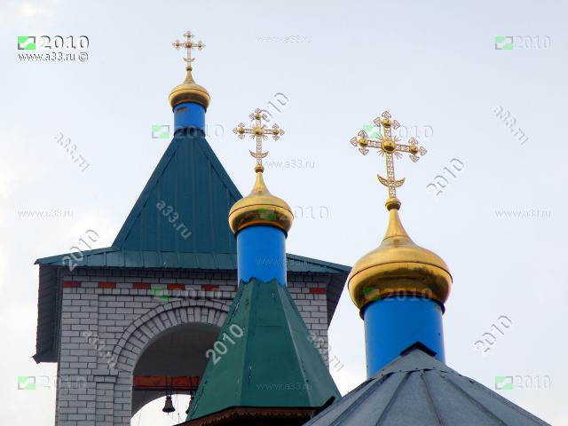 2010 Современные завершения Димитриевской церкви в селе Бакшеево Александровского района Владимирской области