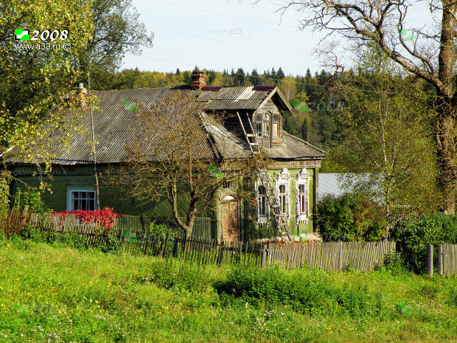 2008 Деревянный дом на склоне горы деревня Брыковы Горы Александровского района Владимирской области