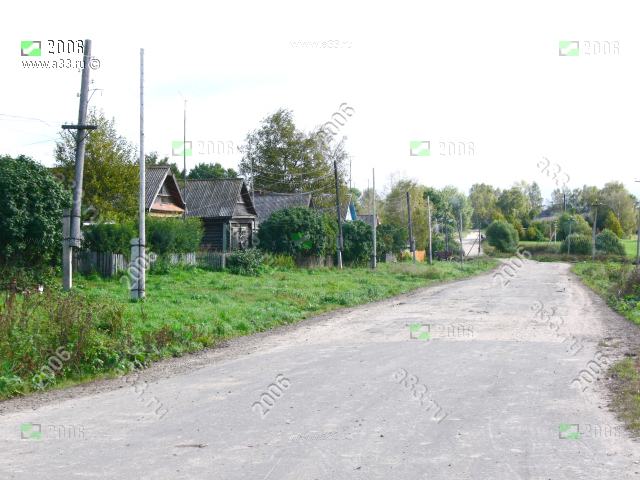 2006 Главная улица деревни Подвязье Александровского района Владимирской области