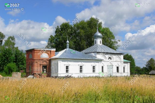2007 Вид с юга. Введенская церковь села Ирково Александровского района Владимирской области