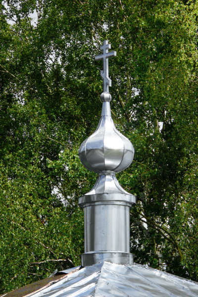 глава и крест трапезной Введенской церкви в Ирково