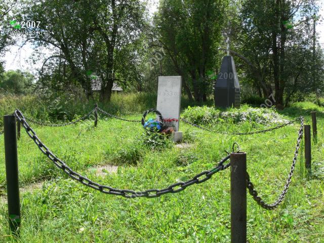 2007 Памятник в селе Ирково Александровского района Владимирской области землякам погибшим в Великой Отечественной войне 1941 - 1945 годов