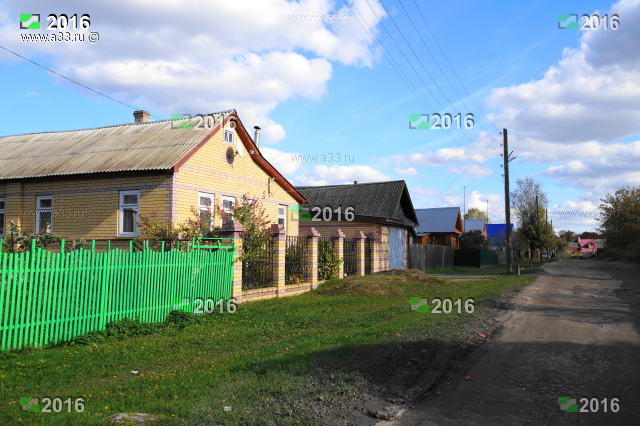 Первомайский переулок в районе дома 1 в посёлке Галицы Гороховецкого района Владимирской области
