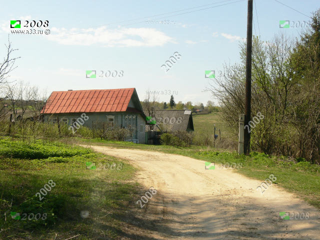 Подъезд на деревню Малые Лужки Гороховецкого района Владимирской области к северу от трассы М7