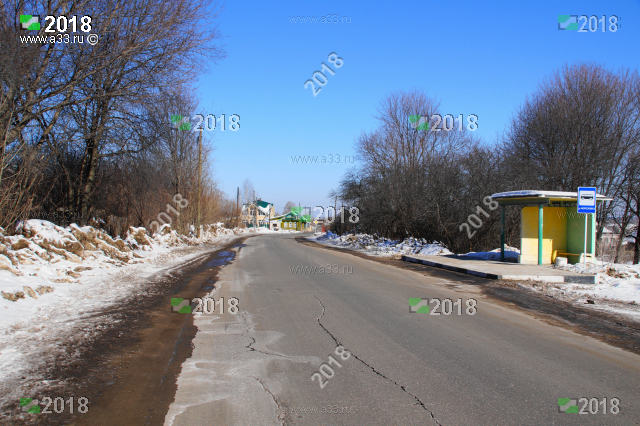 Въезд в деревню Морозовка Гороховецкого района Владимирской области со стороны автобусной остановки с юга