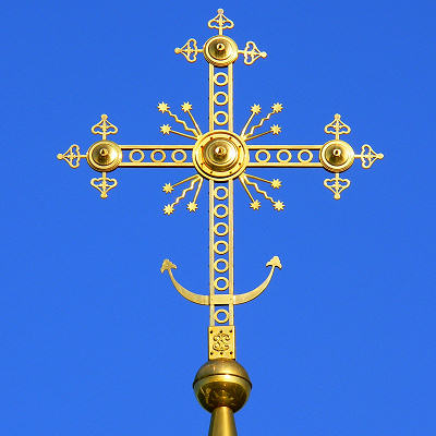 Новый типовой крест Троицкой церкви в деревне Тимирязево Гороховецкого района Владимирской области