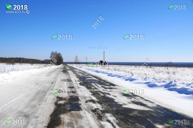 Типичный пейзаж ранней весной в окрестностях деревни Васильчиково Гороховецкого района Владимирской области