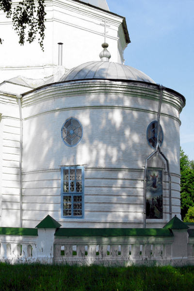 Апсида Вознесенской церкви на Погосте Вознесенье Гороховецкого района Владимирской области