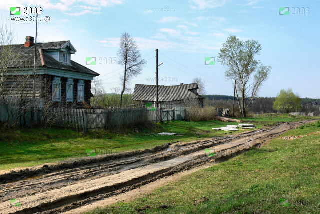 Главная улица деревни Андреевская Гусь-Хрустального района Владимирской области