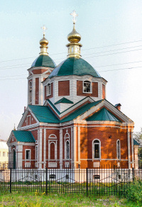 Вид Покровской церкви в посёлке Анопино Гусь-Хрустального района Владимирской области с юго-востока