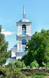 Западный фасад Спасо-Преображенской церкви в селе Цикуль Гусь-Хрустального района Владимирской области