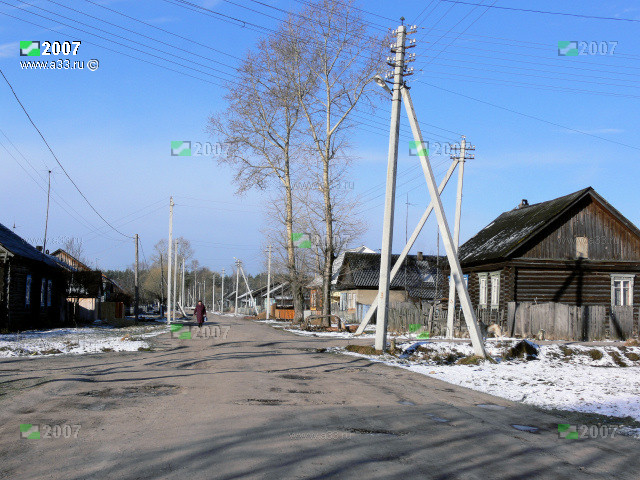 Типичная застройка посёлка Иванищи, фотография
