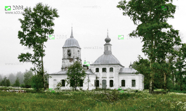 Южный фасад Успенской церкви в селе Крюково Гусь-Хрустального района Владимирской области