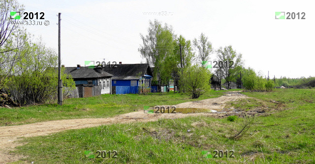 Главная улица деревни Малая Артёмовка Гусь-Хрустального района Владимирской области