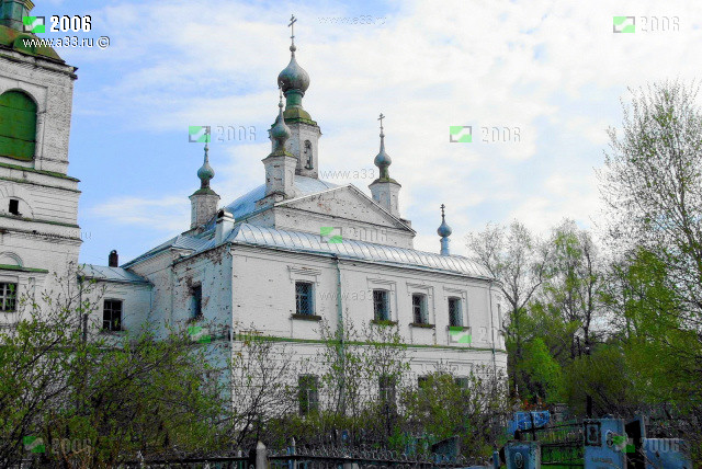Основной объем Никольской церкви в Николополье Гусь-Хрустального района Владимирской области вид с юга
