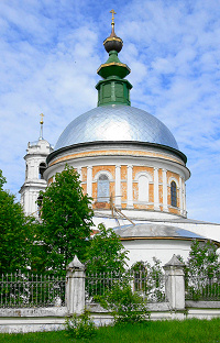 Основной объем с ротондой Ильинской церкви в Палищах Гусь-Хрустального района Владимирской области и одной большой полукруглой апсидой