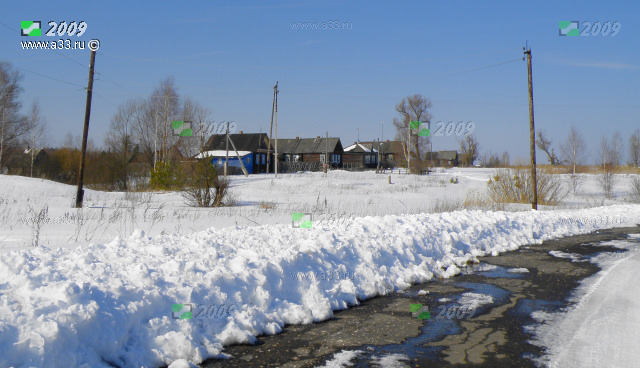 Вид деревни Сивцево Гусь-Хрустального района Владимирской области в начале весны