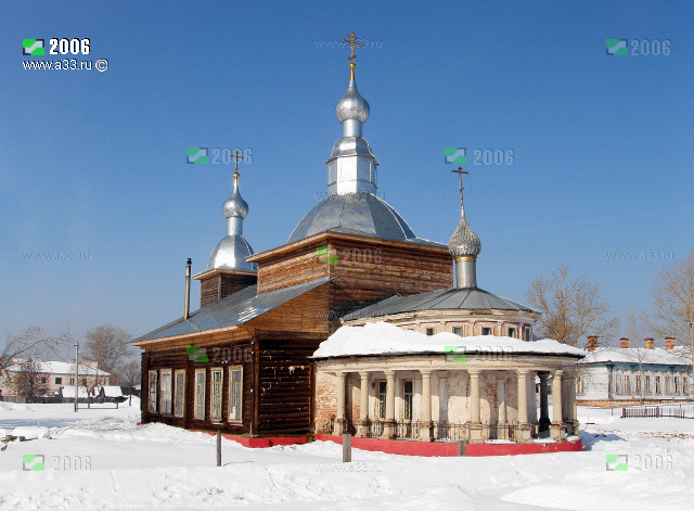 Вид церкви Елизаветы в посёлке Великодворский Гусь-Хрустального района Владимирской области с юго-востока 2006