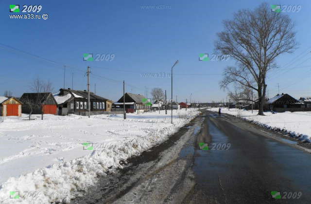 Общий вид улицы Ленина в посёлке Великодворский Гусь-Хрустального района Владимирской области