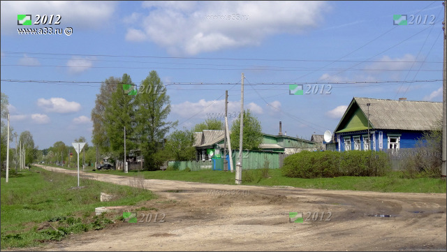 Улица Школьная в селе Вешки Гусь-Хрустального района Владимирской области
