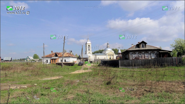 Вид на Вознесенскую церковь в селе Вешки Гусь-Хрустального района Владимирской области с юга