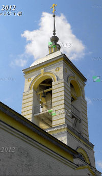Вид на колокольню с северной стороны Вознесенского храма