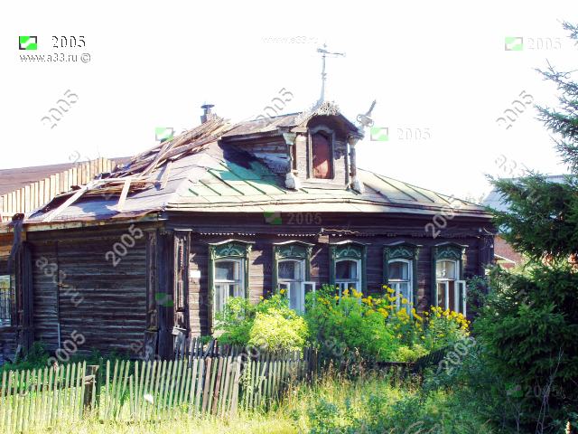 2005 Старый жилой дом на пять окон в деревне Хохлово Камешковского района Владимирской области