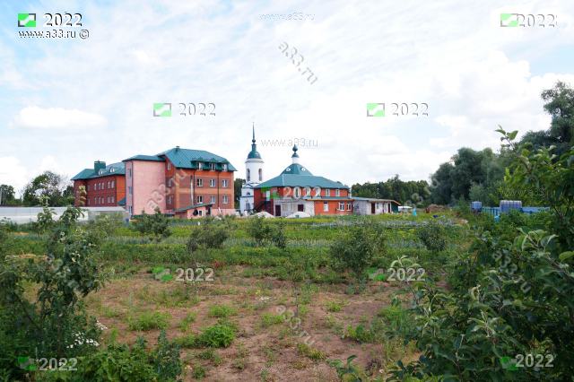 2022 Территория женского монастырского подворья в Лаптево Камешковского района Владимирской области