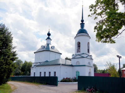 2022 Вид с северо-запада на Никольскую церковь в Лаптево