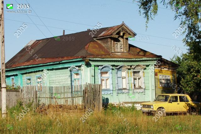 2005 Жилой дом с автомобилем ВАЗ 2101; деревня Высоково Камешковского района Владимирской области