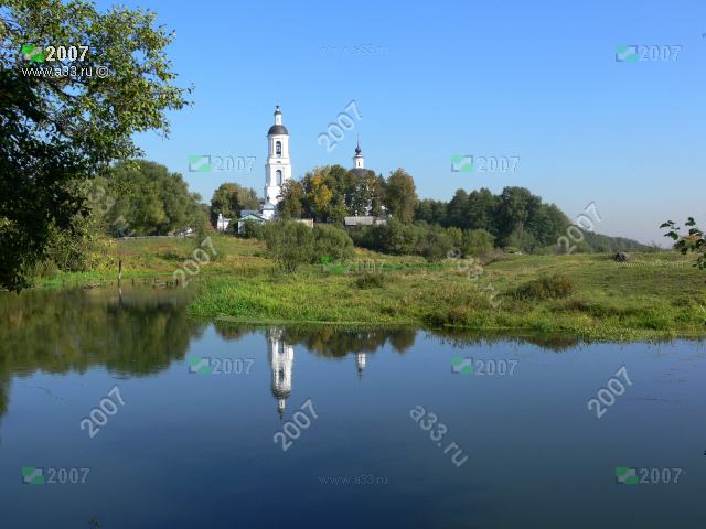 2007 Никольская церковь вид от реки Шерны село Филипповское Киржачского района Владимирской области
