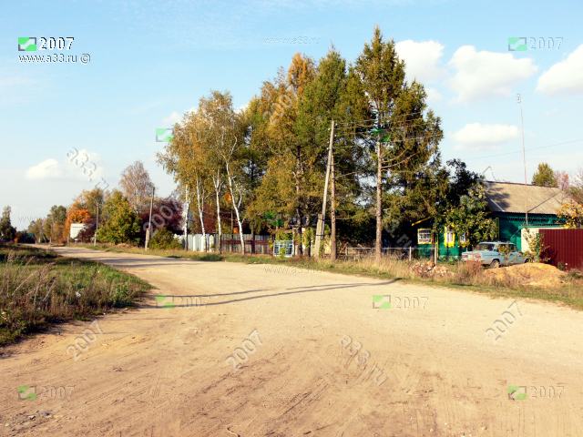 2007 Типичная традиционная застройка деревни Фёдоровское Киржачского района Владимирской области