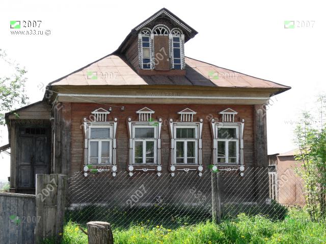 2007 Старый жилой дом на четыре окна в деревне Хмелево Киржачского района Владимирской области