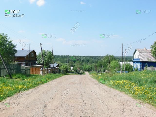2007 Главная улица Центральная в деревне Хмелево Киржачского района Владимирской области