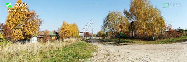 Панорама центра деревни Савельево Киржачского района Владимирской области в 2005 году