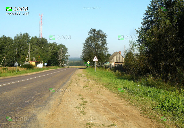 Посёлок Дубки Кольчугинского района Владимирской области пересекает трасса Р75