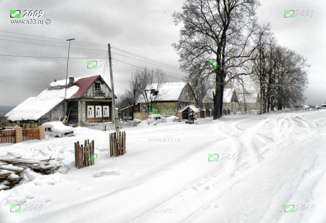 Дальние дома в деревне Пантелеево Кольчугинского района Владимирской области