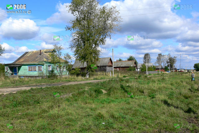 Улица Третья в деревне Павловка Кольчугинского района Владимирской области в 2006 году