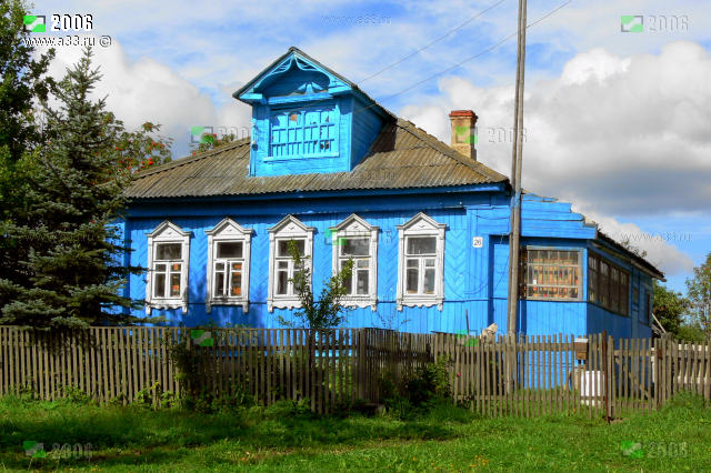 Дом 26 на главной улице деревни Стенки Кольчугинского района Владимирской области