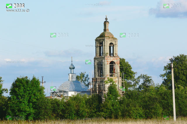 Воскресенская церковь на улице Пятой в  селе Зиновьево Кольчугинского района Владимирской области, общий вид