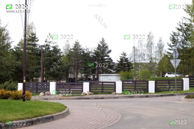 2022 Зады гостиницы Курорт Доброград в одноимённом посёлке Ковровского района Владимирской области