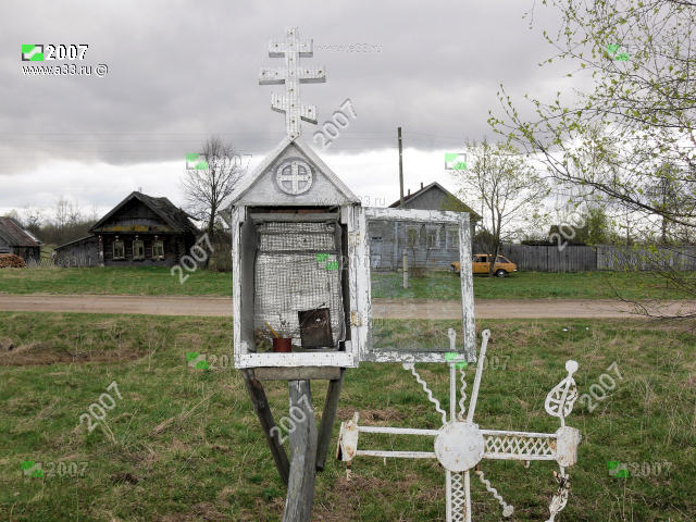 Интерьер часовенного столба в деревне Окшово Меленковского района Владимирской области