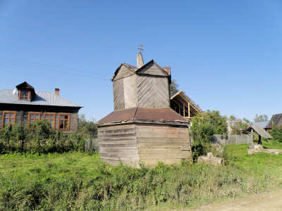 2008 Вид с юго-востока на часовню до ремонта в деревне Абросово Петушинского района Владимирской области