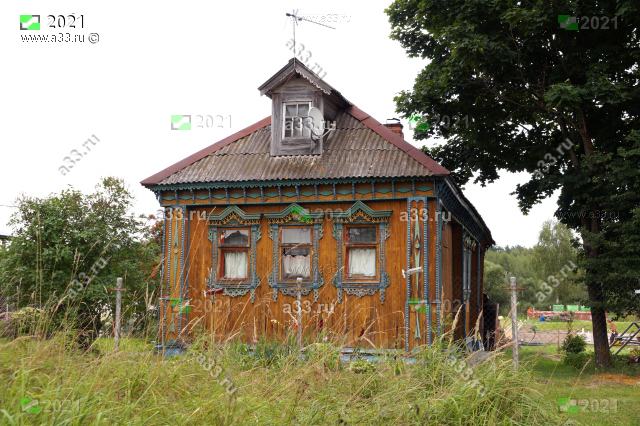 2021 Деревянный дом старой постройки на три окна в деревне Антушово Петушинского района Владимирской области