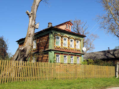 фасады дома 29 по улице Центральная в деревне Головино Петушинского района Владимирской области