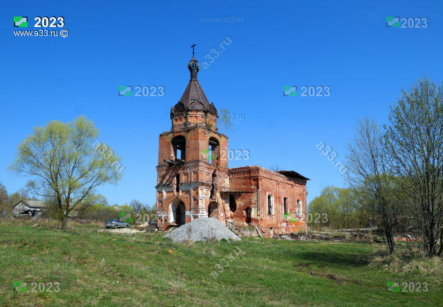 2023 Общий вид на Троицкую церковь с юго-запада; Головино Петушинского района Владимирской области